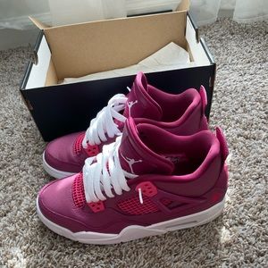 Air Jordan Retro 4s